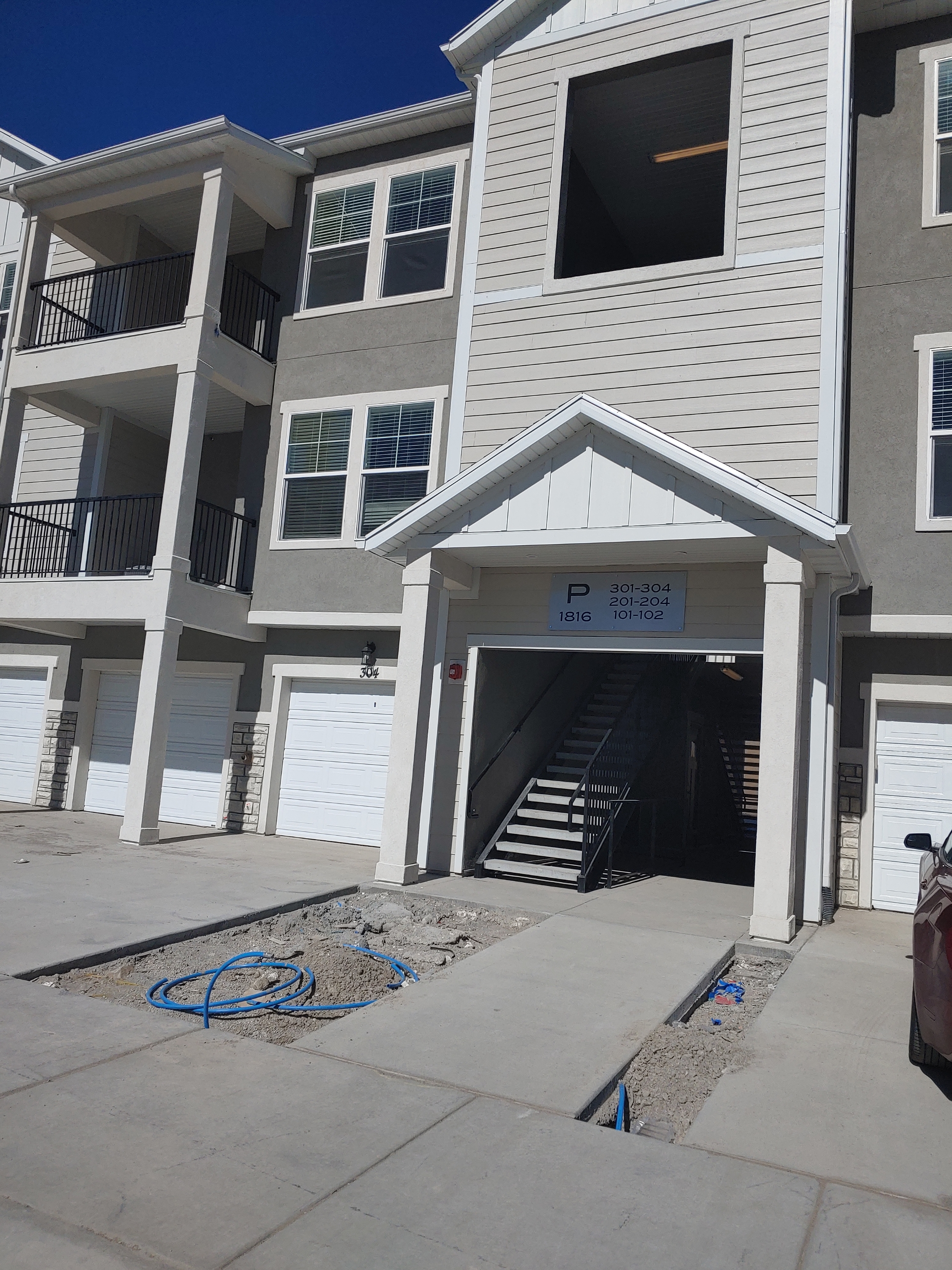 1816 W Eaglewood Dr - P303