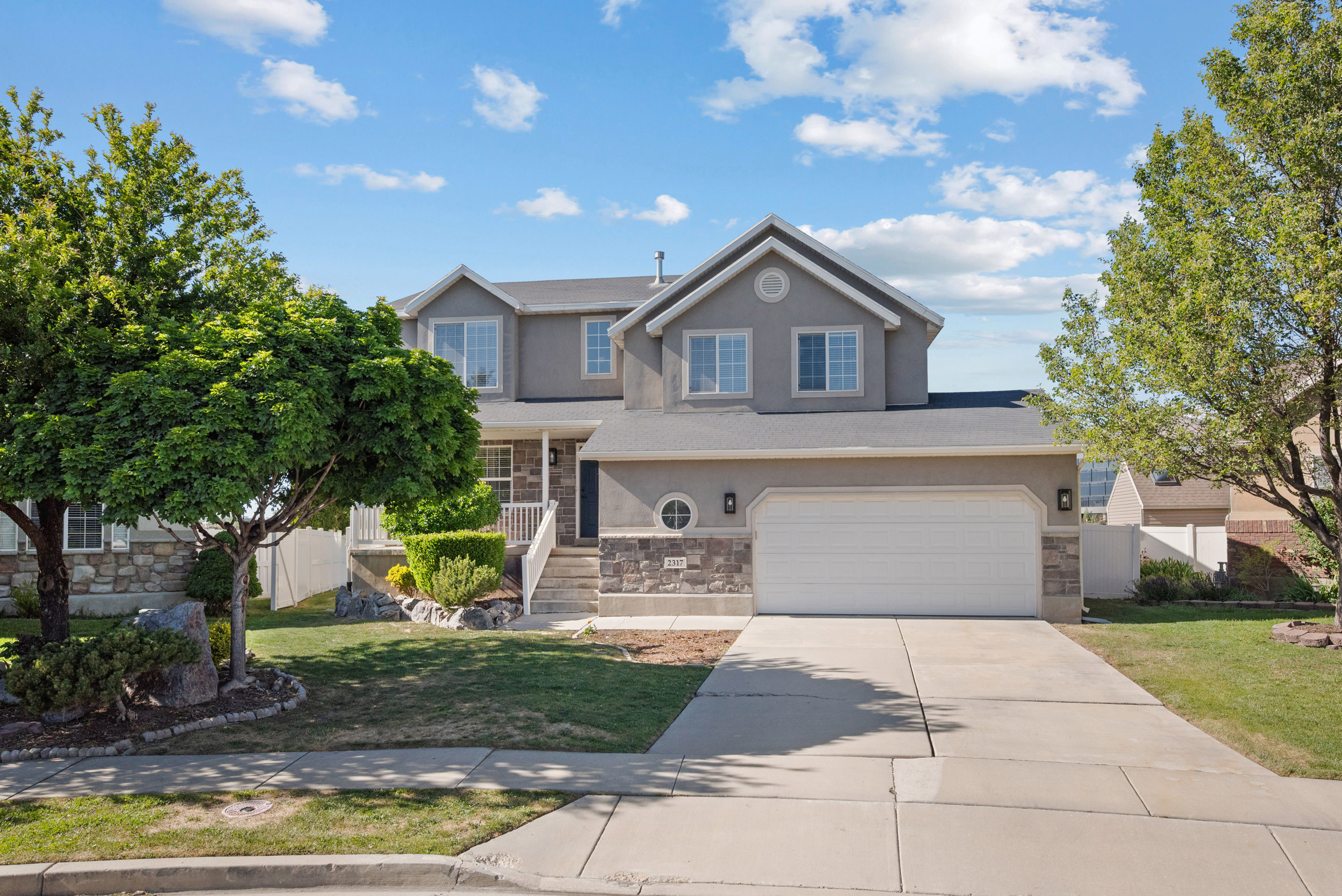 2317 N 2080 W
