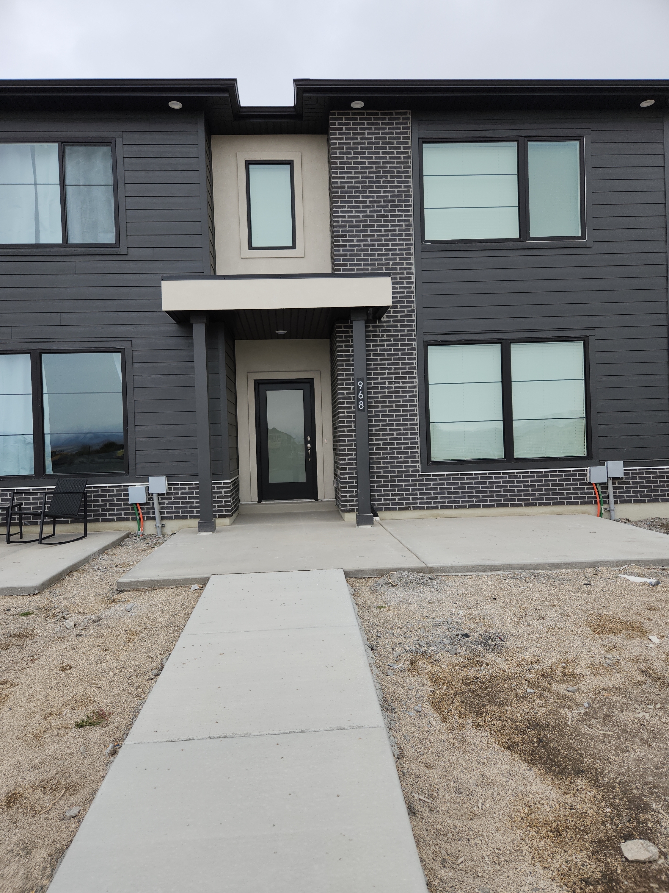 968 South 850 West